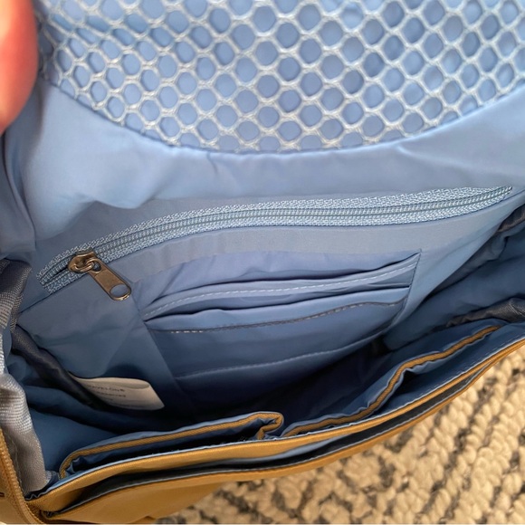 Travelon Tan Crossbody Bag - Great for cruise or Europe - Picture 8 of 8